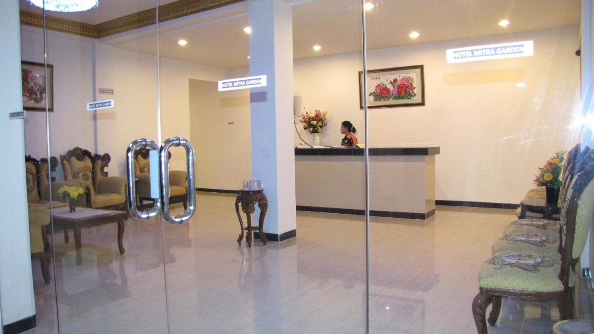 Hotel Mitra Garden Pangkal Pinang Exterior foto